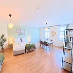 Daire Havn - 2 Schlafzimmer, Boxspringbetten, Wifi, Smart Tv, Parkplatz, Vollausgestattete Kueche *