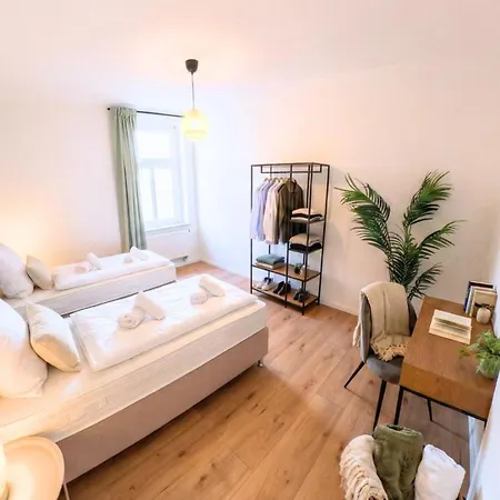 Havn - 2 Schlafzimmer, Boxspringbetten, Wifi, Smart Tv, Parkplatz, Vollausgestattete Kueche Magdeburg