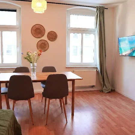 Havn - 2 Schlafzimmer, Boxspringbetten, Wifi, Smart Tv, Parkplatz, Vollausgestattete Kueche Apartment *