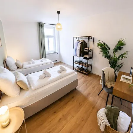 Lägenhet Havn - 2 Schlafzimmer, Boxspringbetten, Wifi, Smart Tv, Parkplatz, Vollausgestattete Kueche Magdeburg