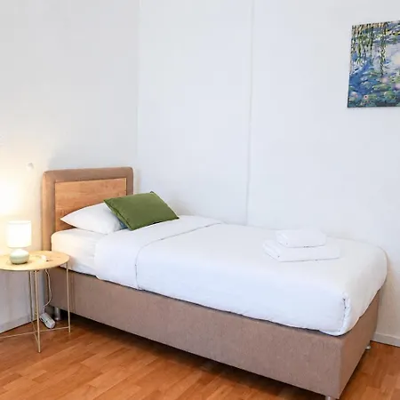Havn - 2 Schlafzimmer, Boxspringbetten, Wifi, Smart Tv, Parkplatz, Vollausgestattete Kueche Lägenhet Magdeburg
