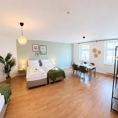 Havn - 2 Schlafzimmer, Boxspringbetten, Wifi, Smart Tv, Parkplatz, Vollausgestattete Kueche Lägenhet Magdeburg