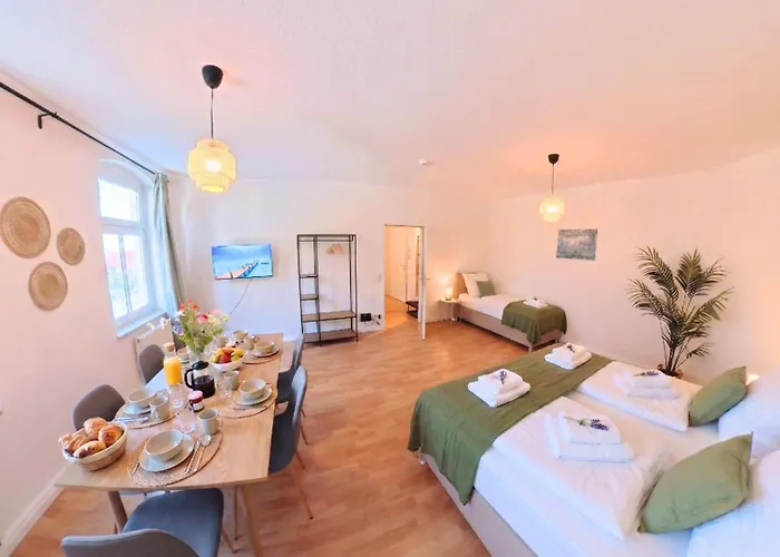 Havn - 2 Schlafzimmer, Boxspringbetten, Wifi, Smart Tv, Parkplatz, Vollausgestattete Küche Magdeburg